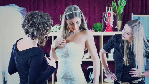 Common Wedding Dress Mistakes You Should Avoid